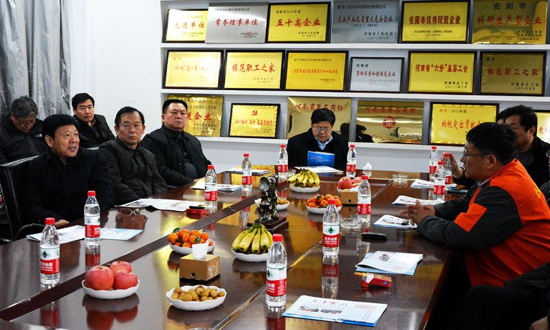 河南省人大常委會(huì)農(nóng)工委主任盛國(guó)民一行到安陽(yáng)全豐生物科技有限公司調(diào)研